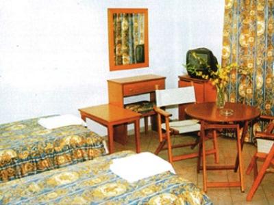Iris Hotel Nea Kallikrateia Exteriör bild